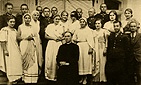 Ludwipol, 1937 r. Zesp aktorski Katolickiego Stowarzyszenia Modziey. Siedzi ks. Bolesaw yliski.