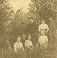 Berezne, 1913 r. Między panami stoi Nina Rybczyńska, niżej Olga Rybczyńska oraz córki właścicieli majątku Szubków.
